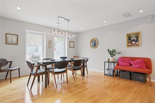 204 Bailey Ave, Mt Washington, PA 15211 - dining room with light wood-style flooring, baseboards, and recessed lighting