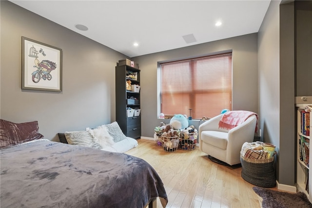 204 Bailey Ave, Mt Washington, PA 15211 - bedroom featuring wood finished floors, baseboards, and recessed lighting