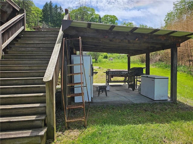 114 Leonard Rd, Washington Twp But, PA 16040 - view of car parking