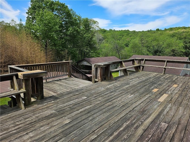 114 Leonard Rd, Washington Twp But, PA 16040 - deck with a wooded view