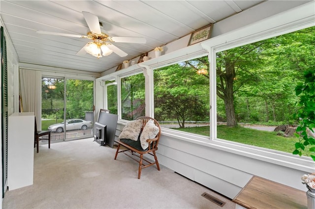 2418 Graceland Rd, Neshannock Twp, PA 16105 - sunroom featuring a ceiling fan