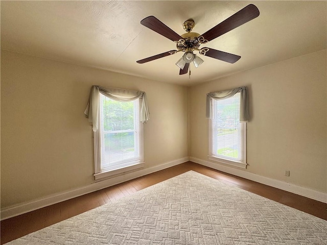 509 N Mercer St, New Castle/1St, PA 16101 - unfurnished room with plenty of natural light, baseboards, wood finished floors, and ceiling fan