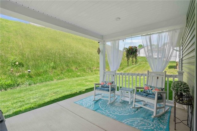 153 Olivia Dr, Center Twp Bea, PA 15061 - view of patio / terrace