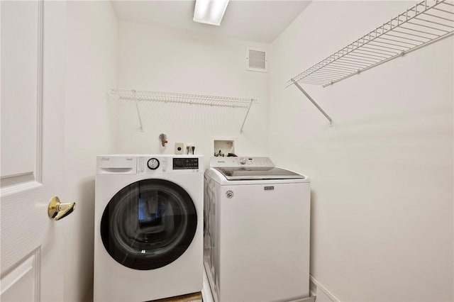 155 Westland Dr, Squirrel Hill, PA 15217 - laundry room featuring independent washer and dryer