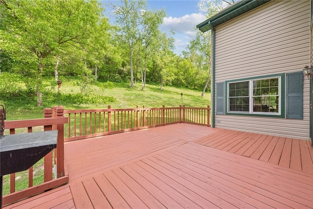 431 Scenic Dr W, Pike Run Twp, PA 15427 - wooden terrace featuring a yard