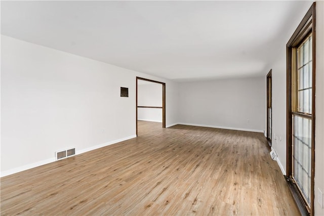 4117 Kellington Ct, Murrysville, PA 15668 - empty room with light wood-style floors and baseboards