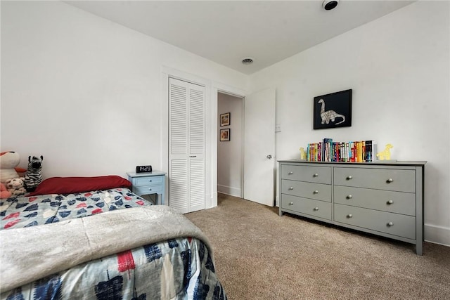 2219 Beechwood Blvd, Squirrel Hill, PA 15217 - bedroom with carpet, a closet, and baseboards