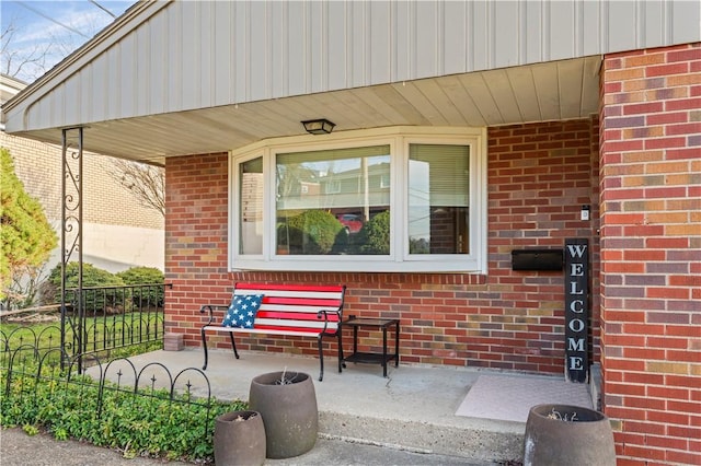 2092 Arnold Acres Dr, Banksville/Westwood, PA 15205 - view of covered porch