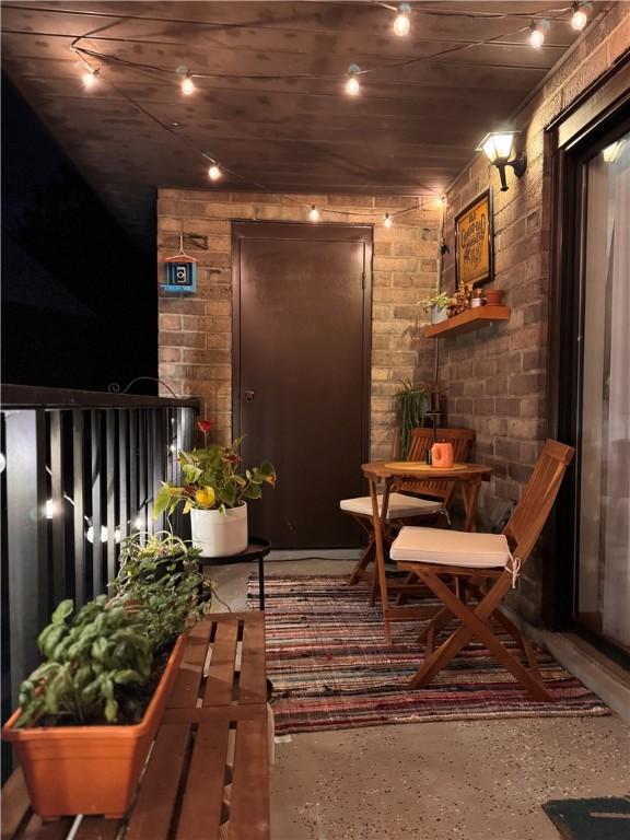 1556 Fairmont St, Wilkinsburg, PA 15221 - view of covered porch