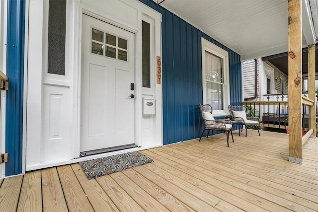 639 Tingley Ave, Bellevue, PA 15202 - doorway to property with a porch and board and batten siding