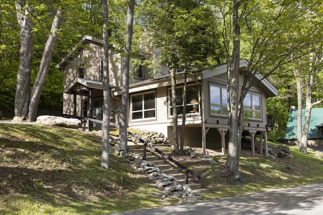 2226 County Line Rd, Donegal Wml, PA 15622 - view of front of property with stairs