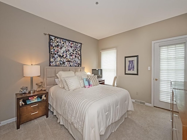 824 Kingsberry Cir, Mt Lebanon, PA 15234 - bedroom with light carpet and baseboards