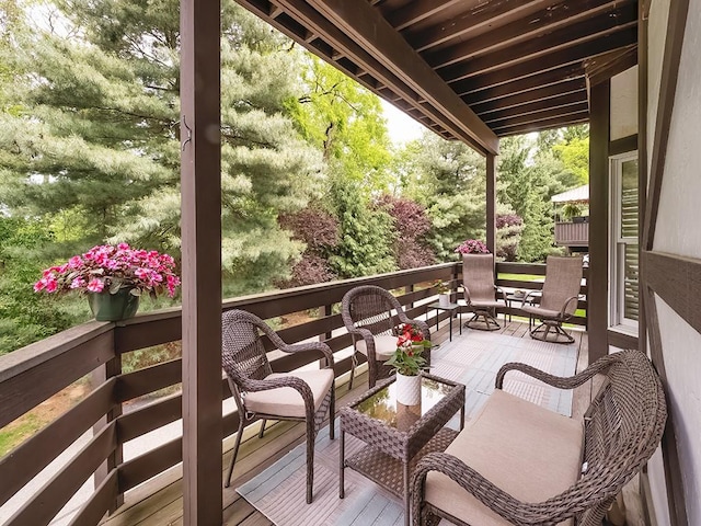 824 Kingsberry Cir, Mt Lebanon, PA 15234 - wooden terrace featuring an outdoor living space