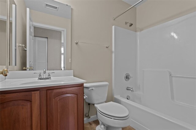 190 Southern Valley Ct, Adams Twp, PA 16046 - full bathroom with toilet, vanity, and bathtub / shower combination