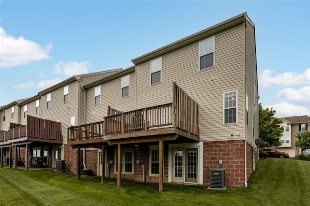 190 Southern Valley Ct, Adams Twp, PA 16046 - rear view of property featuring cooling unit, a yard, and a wooden deck