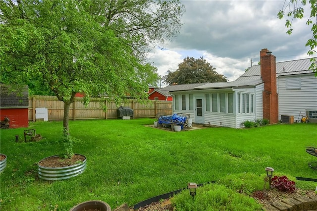 304 Petain St, Ellwood City Law, PA 16117 - view of yard with cooling unit