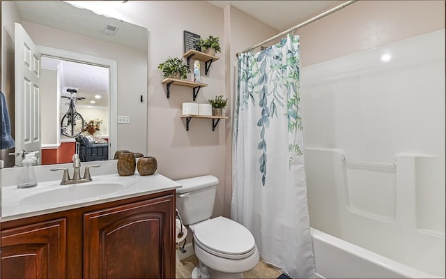 122 Brighton Ln, Adams Twp, PA 16046 - bathroom with vanity, toilet, and shower / tub combo with curtain