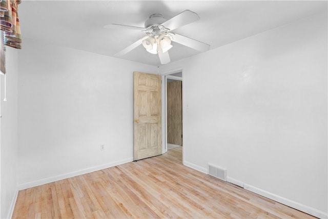 887 E Arcadia Dr, Mccandless, PA 15237 - empty room with wood finished floors and ceiling fan