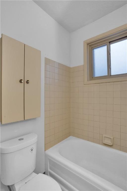 2914 5th Ave, Beaver Falls, PA 15010 - full bath with a bath and toilet
