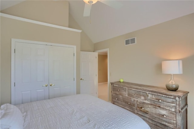 606 Adare Ct, Cranberry Twp, PA 16066 - bedroom featuring vaulted ceiling, a closet, and a ceiling fan