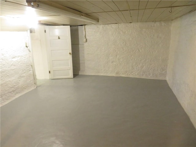 629 Freeport Rd, Jefferson Twp But, PA 16002 - unfinished basement with a textured wall