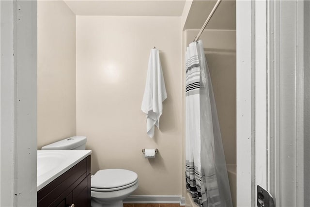 2507 Corteland Dr, Upper St Clair, PA 15241 - full bathroom featuring vanity, toilet, shower / bathtub combination with curtain, and baseboards