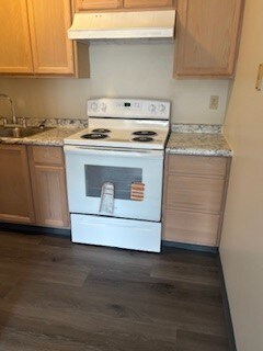 839 Michigan Ave, Glassport, PA 15045 - photo 6