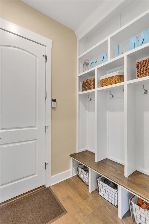 5525 Fontana Ct, Murrysville, PA 15632 - mudroom with wood finished floors and baseboards