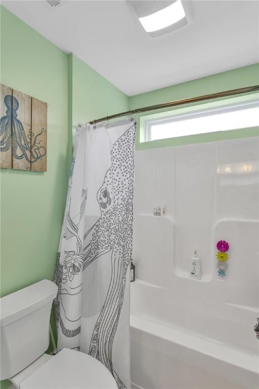 5525 Fontana Ct, Murrysville, PA 15632 - full bath featuring toilet and shower / tub combo