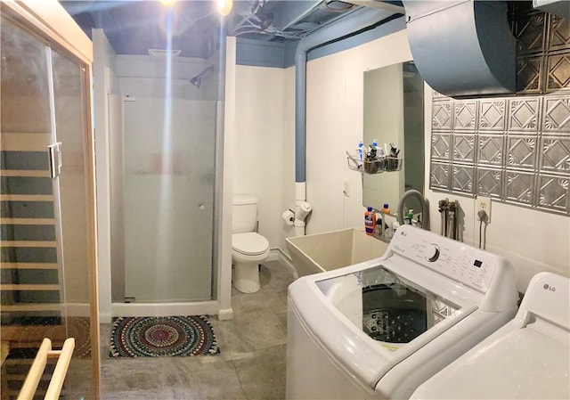 127 Watson Dr, South Union Twp, PA 15445 - washroom featuring washing machine and clothes dryer