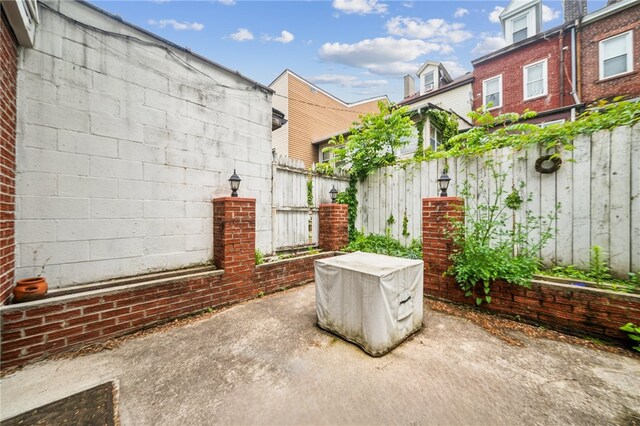 324 Orwell Way, Bloomfield, PA 15224 - view of patio