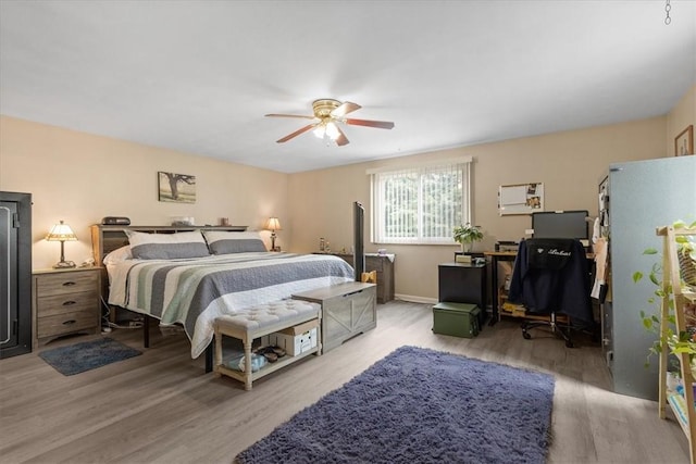 53 Escalon Dr, Findlay Twp, PA 15108 - bedroom featuring wood finished floors, an office area, ceiling fan, and baseboards