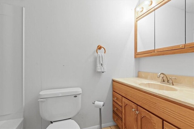 53 Escalon Dr, Findlay Twp, PA 15108 - bathroom with vanity, toilet, a bath, and a shower