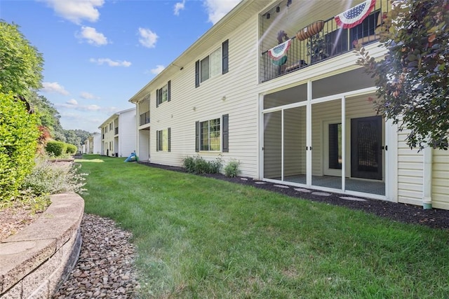 200 Hidden Ridge Ct Unit 202, South Park, PA 15129 - back of property featuring a yard and a balcony