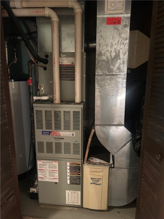 127 Opal Ct, Natrona Hts/Harrison Twp, PA 15065 - utilities featuring water heater