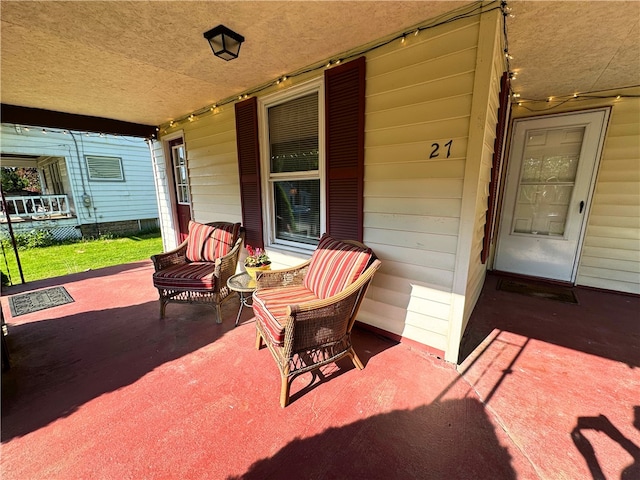 27 Oak Hill Dr, Pine Twp Mer, PA 16127 - view of covered porch