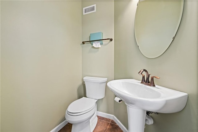 3005 Village Run Rd, Pine Twp Nal, PA 15090 - bathroom with baseboards, toilet, and tile patterned floors