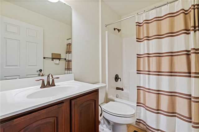 3005 Village Run Rd, Pine Twp Nal, PA 15090 - full bath with toilet, vanity, and shower / bath combination with curtain