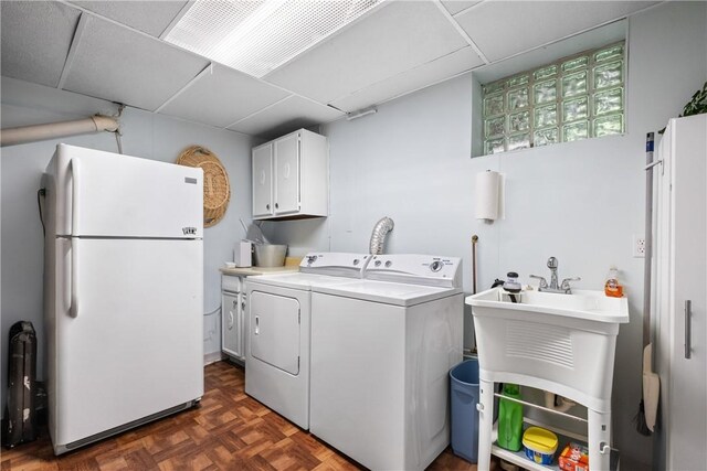 842 Towercrest Dr, Mt Lebanon, PA 15228 - laundry room featuring washing machine and dryer