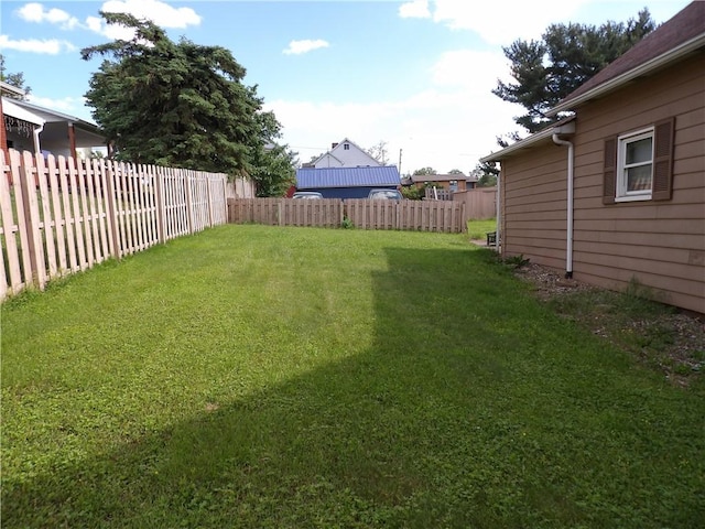 192 Searight Ave, Uniontown, PA 15401 - view of yard