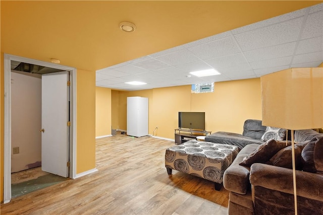 5266 Meadowcrest Rd, Baldwin Boro, PA 15236 - living room featuring light wood finished floors, baseboards, and a drop ceiling