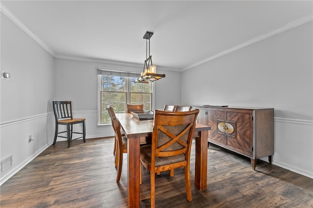 7104 Cresswyck Ct, Marshall, PA 15090 - dining room featuring ornamental molding, dark wood finished floors, baseboards, and a chandelier