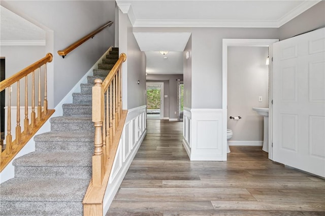 103 Cherokee Ct, Buffalo Twp But, PA 16229 - staircase featuring wood finished floors, crown molding, and baseboards