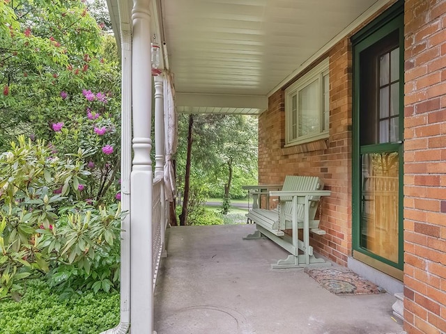 305 Ivy Dr, Pine Twp Nal, PA 15044 - view of porch