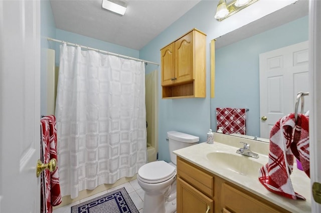 1011 Sunnyfield Ct, Penn Twp Wml, PA 15636 - bathroom featuring vanity, toilet, shower / bath combo, and tile patterned flooring