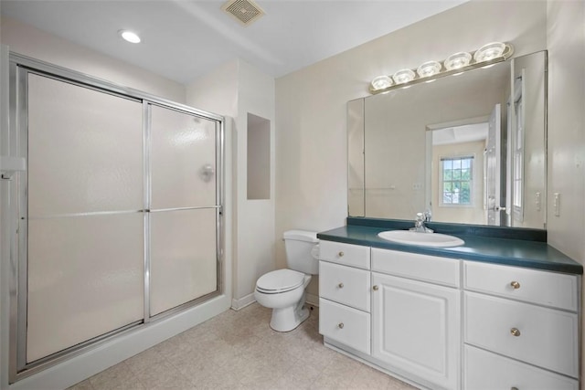 10276 Rinaman Rd, Mccandless, PA 15090 - full bathroom featuring vanity, a stall shower, and toilet