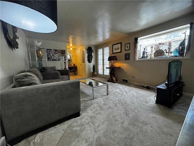 5 Barton Dr, Churchill Boro, PA 15221 - living room with carpet floors and baseboards