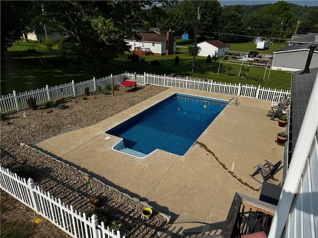 211 Stephens St, Vanderbilt, PA 15486 - view of swimming pool featuring a patio area and a fenced backyard