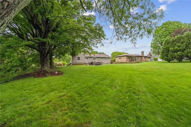 1507 Woodlawn Dr, Unity Twp, PA 15650 - view of grassy yard