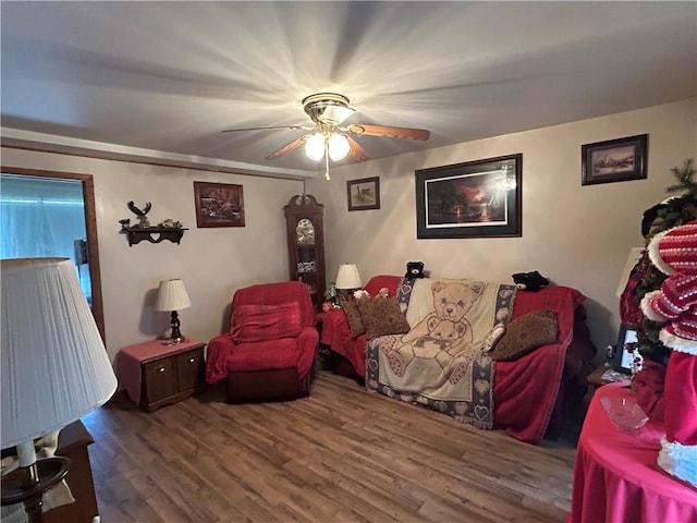 42 Walnut Ave, Dunbar, PA 15431 - living room featuring wood finished floors and a ceiling fan